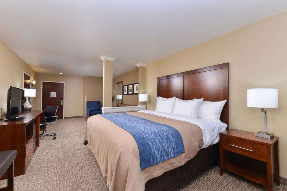 Comfort Inn & Suites Mandan - Bismarck