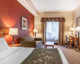 Hotel Comfort Suites Redmond Airport photo 5