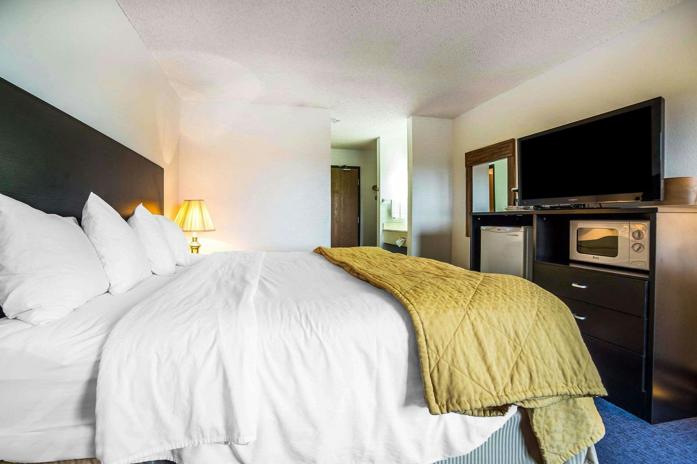 Hotel FairBridge Inn and Suites Sunnyside photo 5