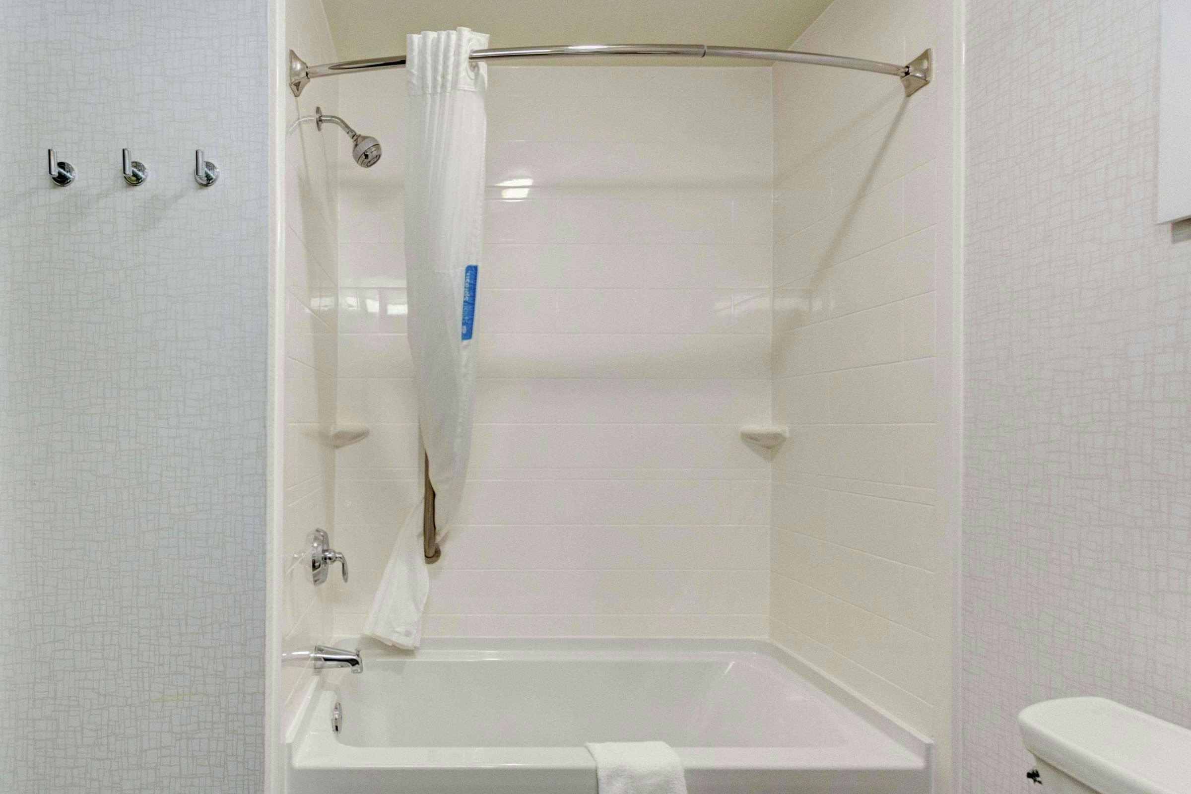 Hotel Hampton Inn Salina photo 4