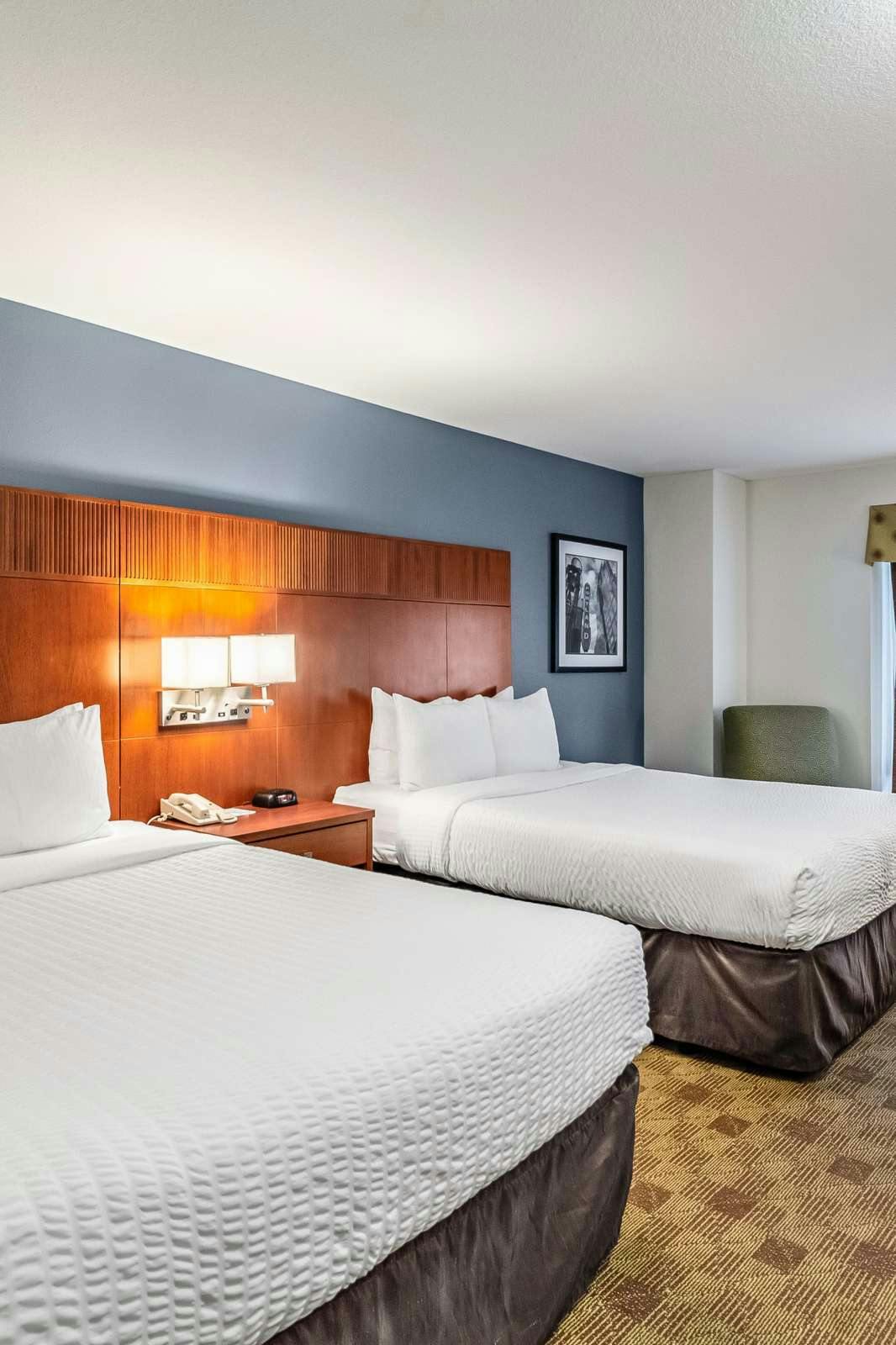 Hotel TownePlace Suites by Marriott Portland Airport photo 2