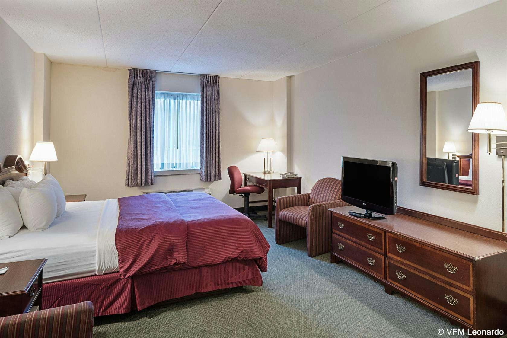 Clarion Hotel & Conference Center