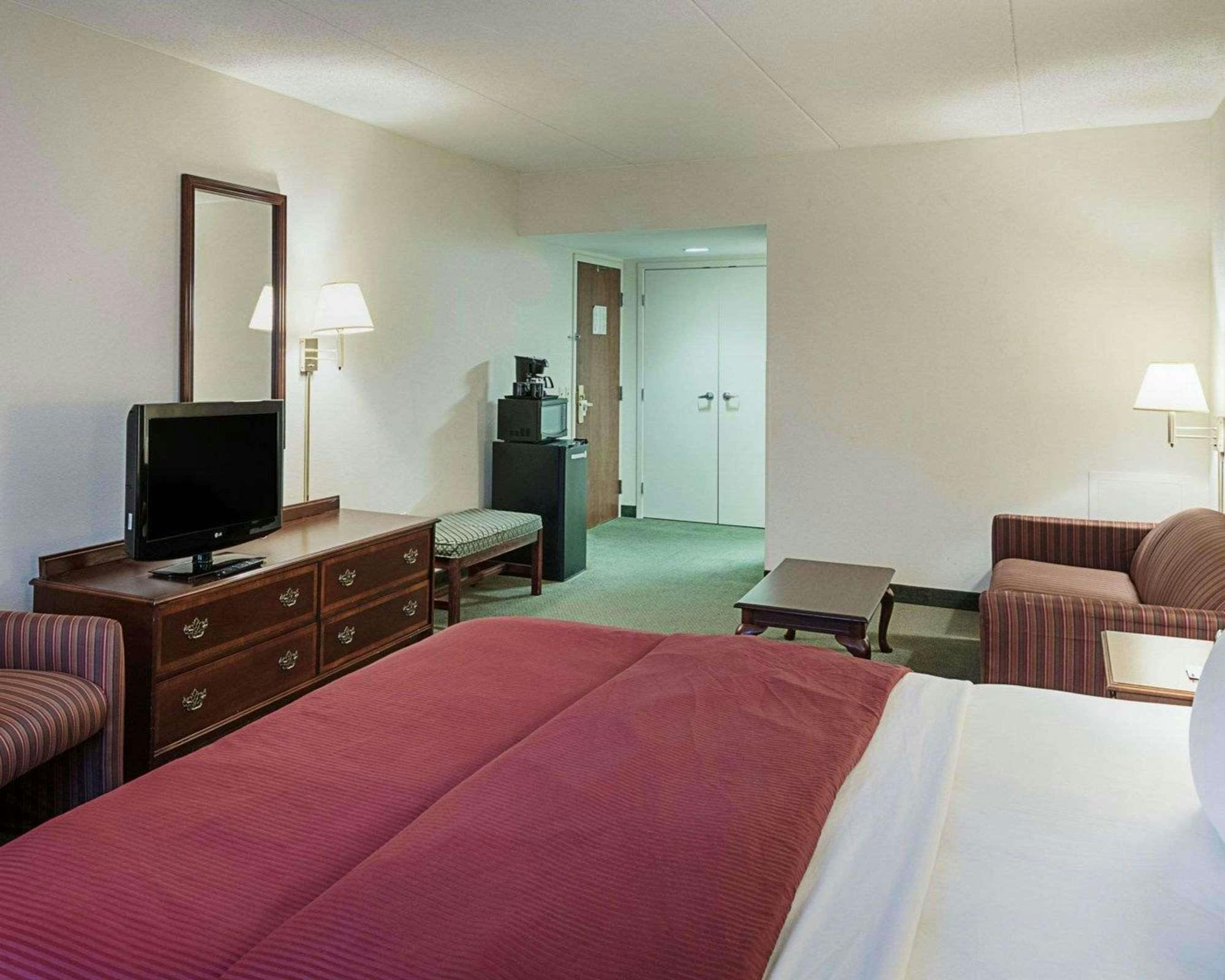 Hotel Clarion Hotel & Conference Center photo 5