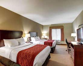 Hotel Comfort Inn & Suites Alvarado photo 3