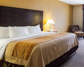 Hotel Comfort Inn & Suites Burnet, TX photo 1