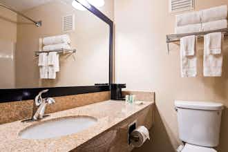 Hotel Quality Inn Tomah photo 1