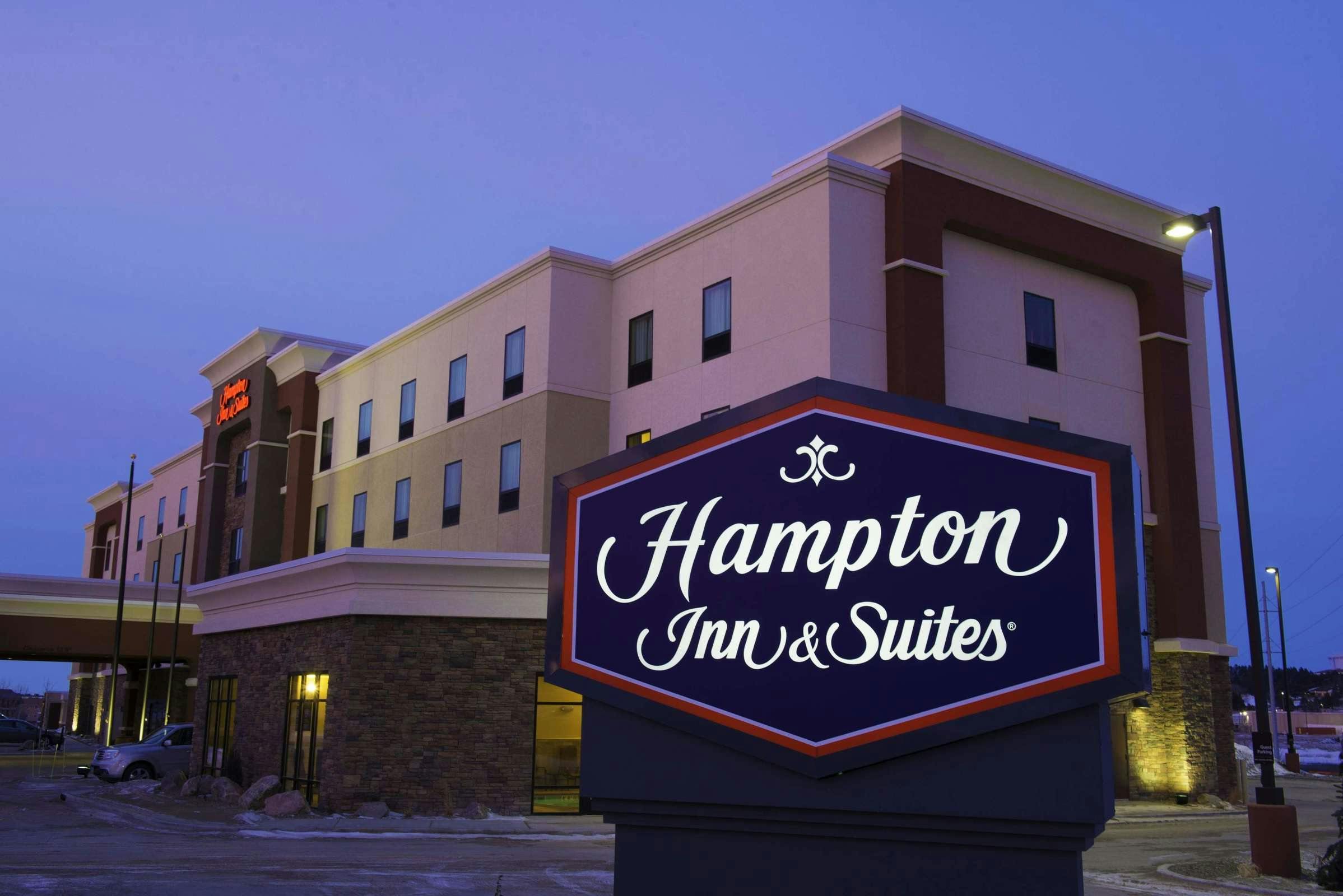 Hampton Inn And Suites Bismarck Northwest
