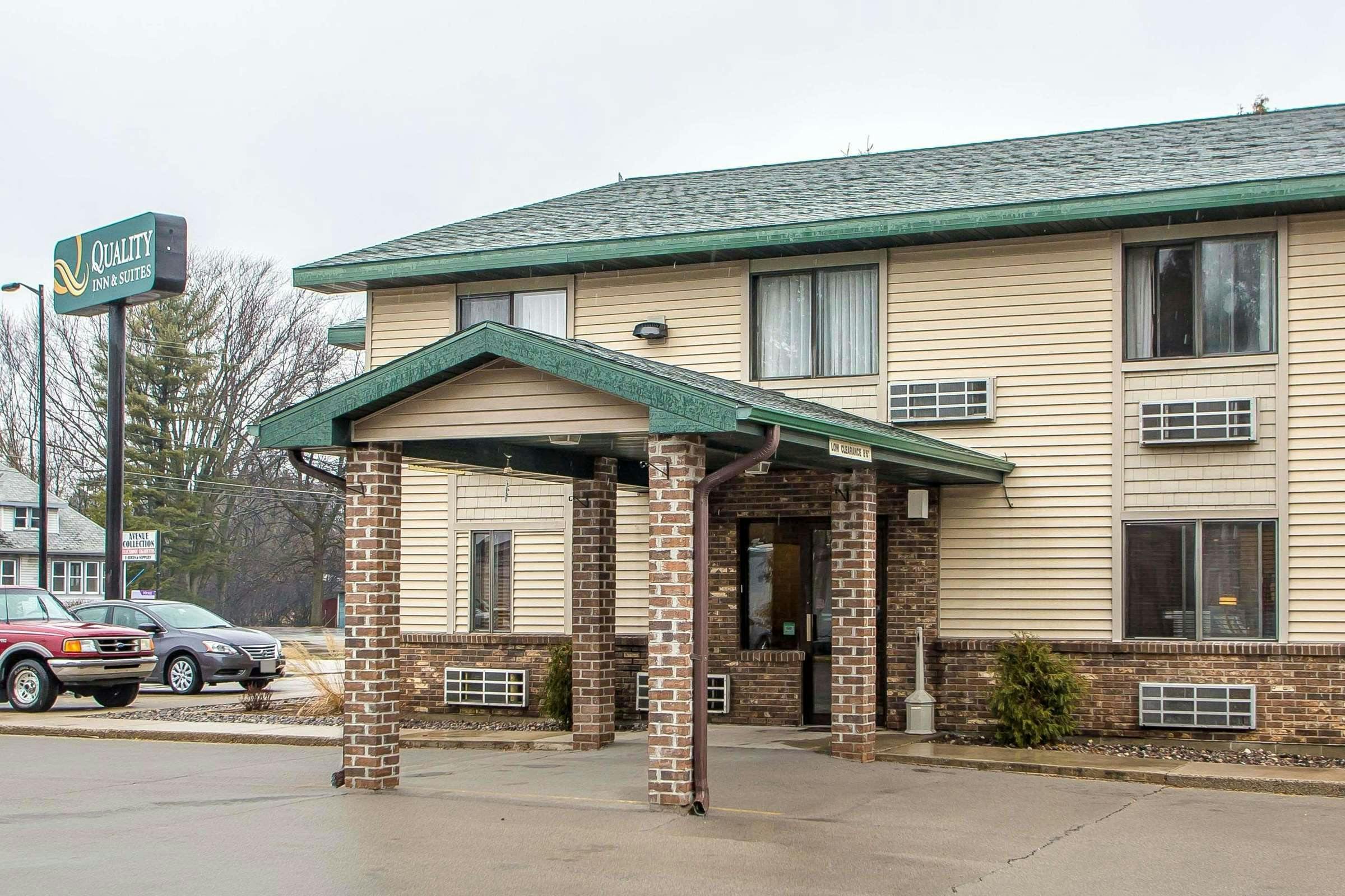 Quality Inn & Suites Marinette