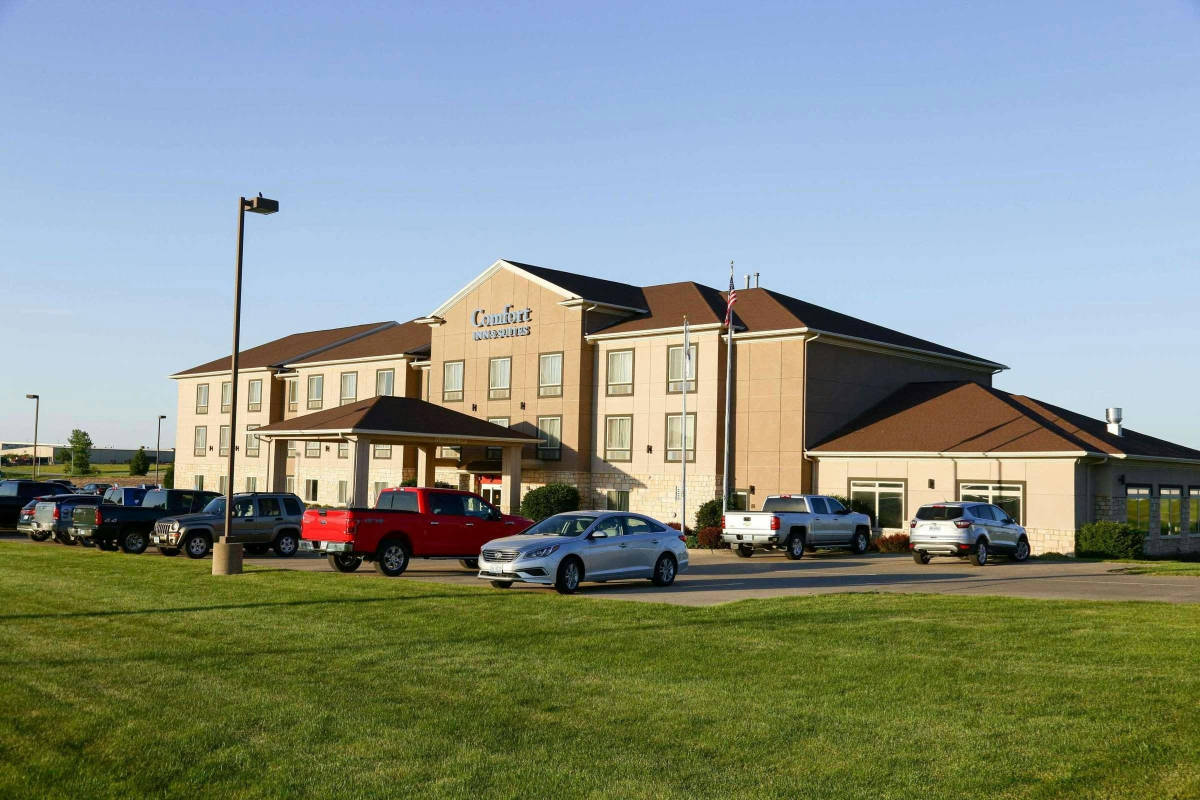 Comfort Inn & Suites Grinnell near I-80