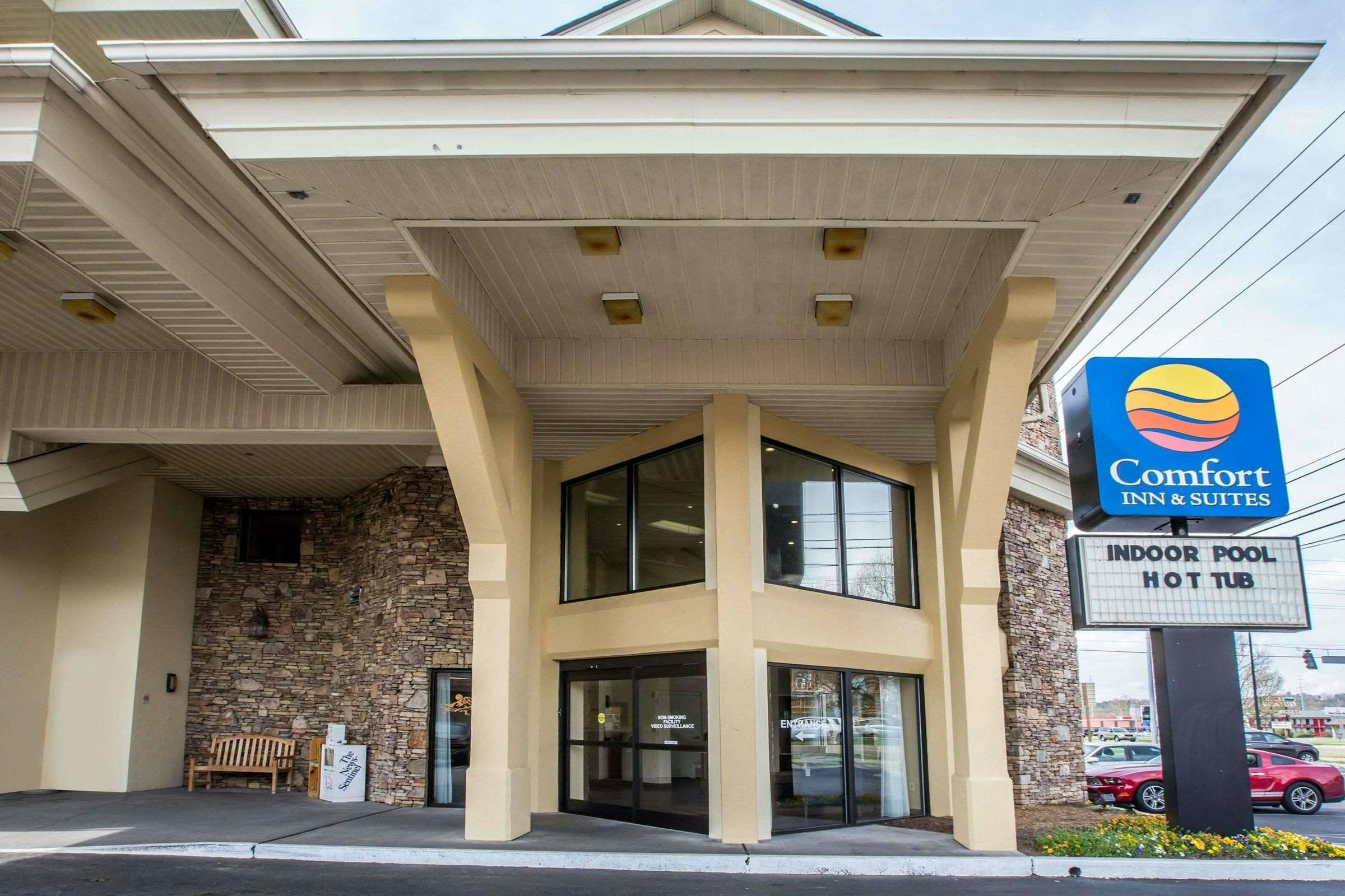 Comfort Inn & Suites At Dollywood Lane