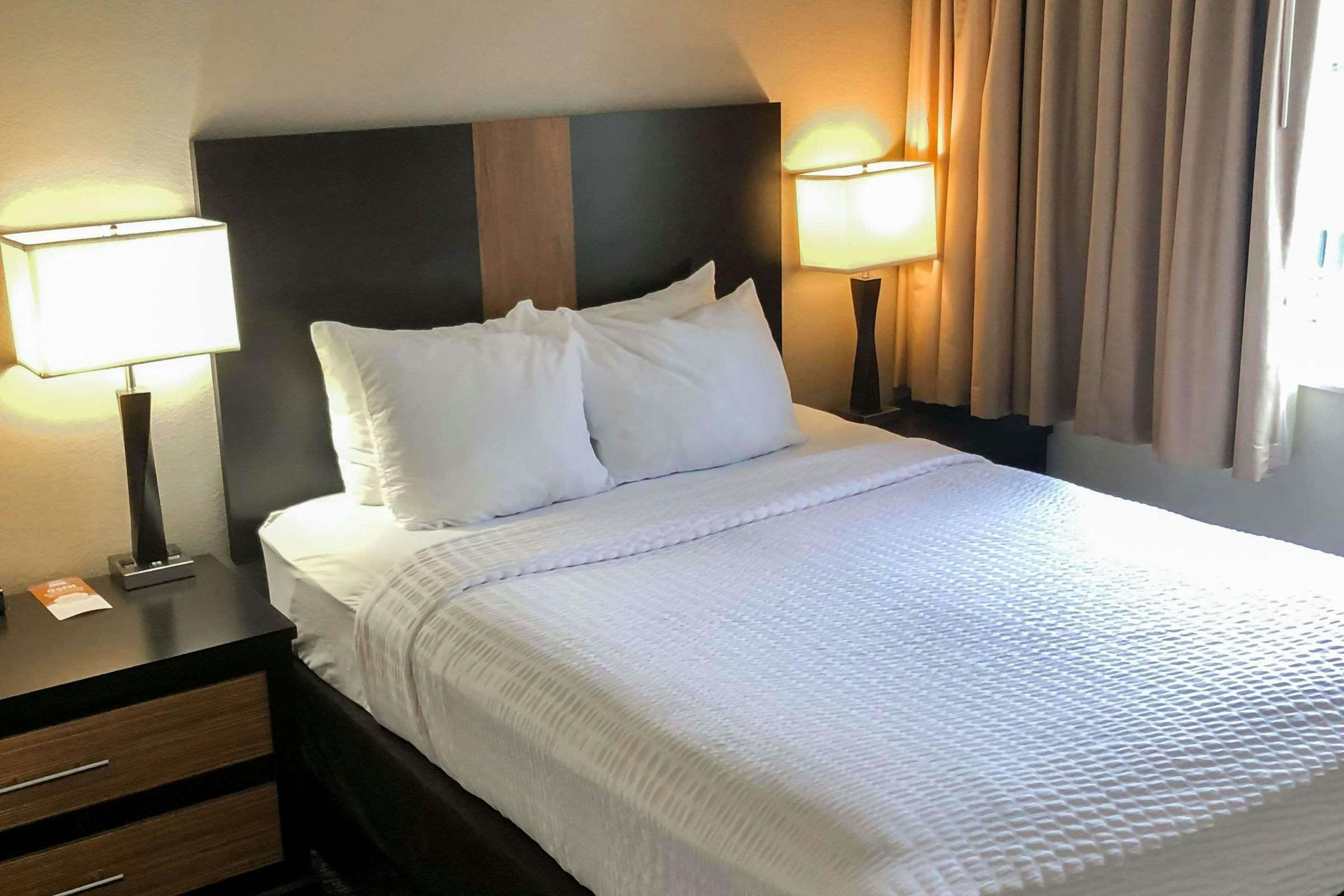 Hotel LeConte Hotel & Convention Center, an Ascend Collection Hotel photo 1