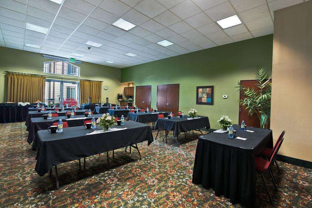 Hotel Oxford Suites Pendleton photo 2