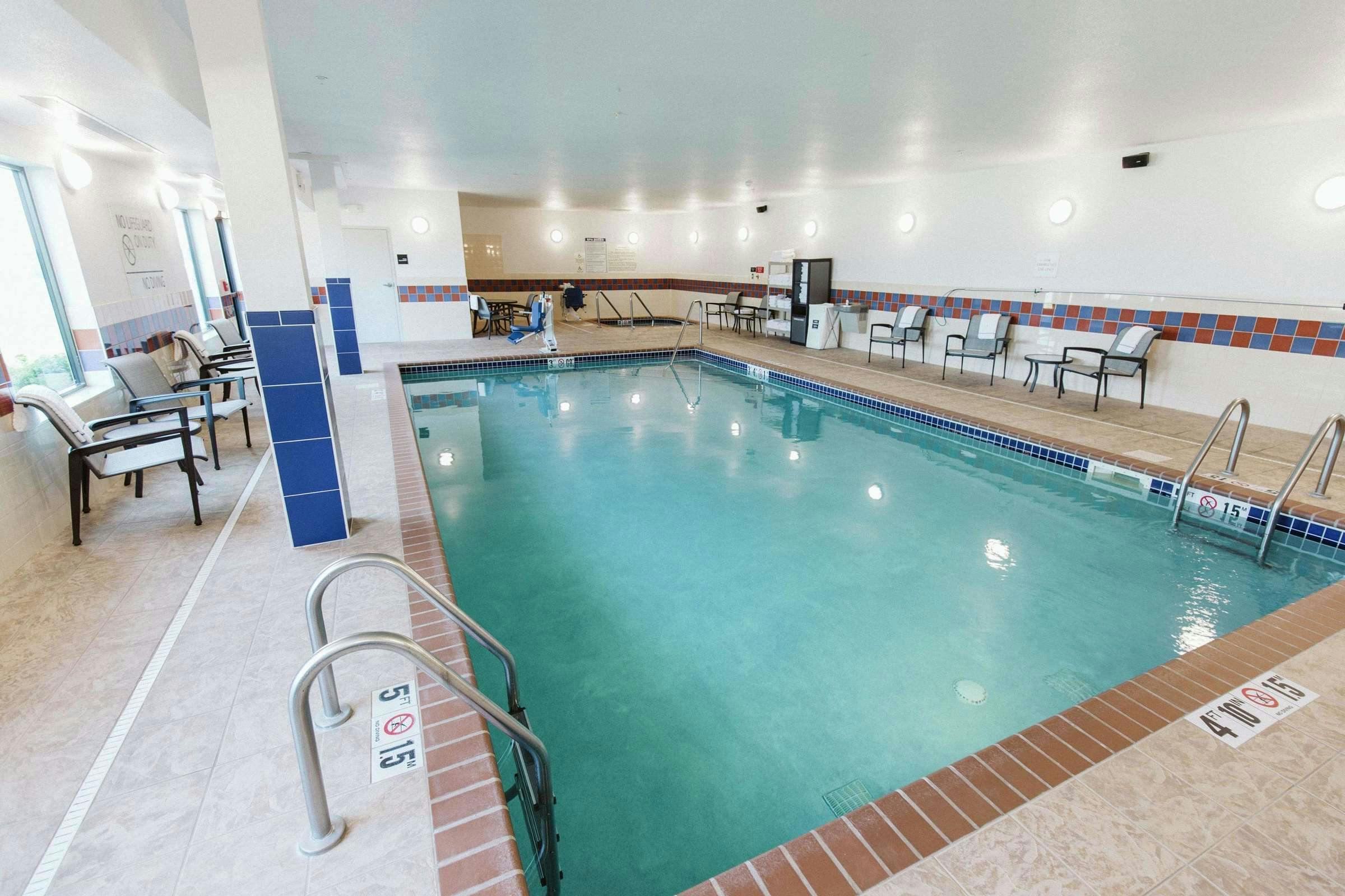 Hotel Hampton Inn Bismarck photo 5