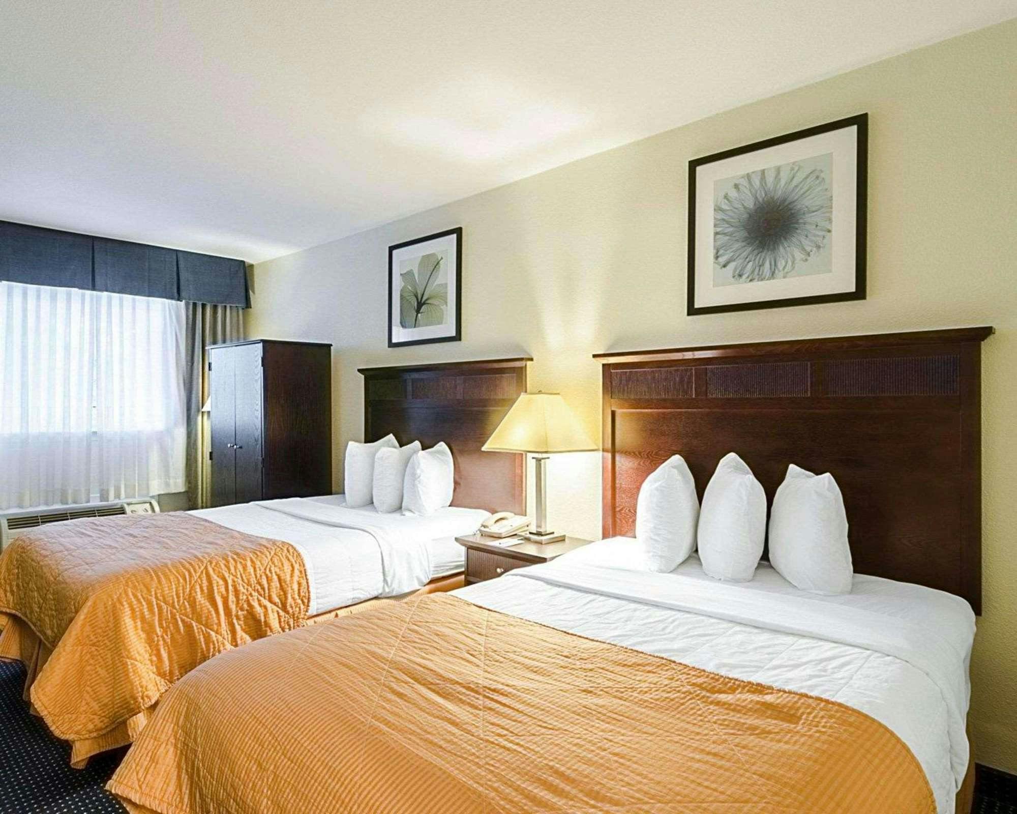 Hotel Rodeway Inn & Suites Williamsburg Central photo 1