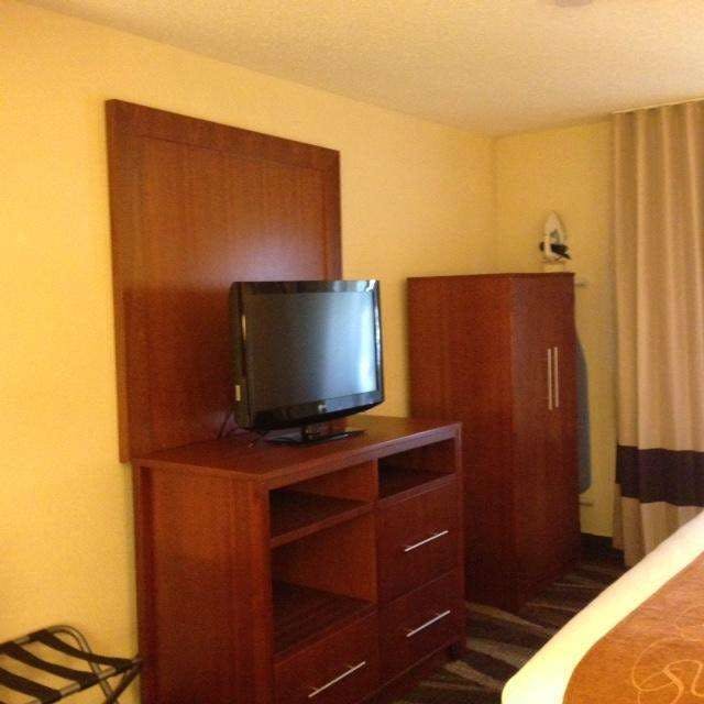 Hotel Comfort Suites Longview photo 4