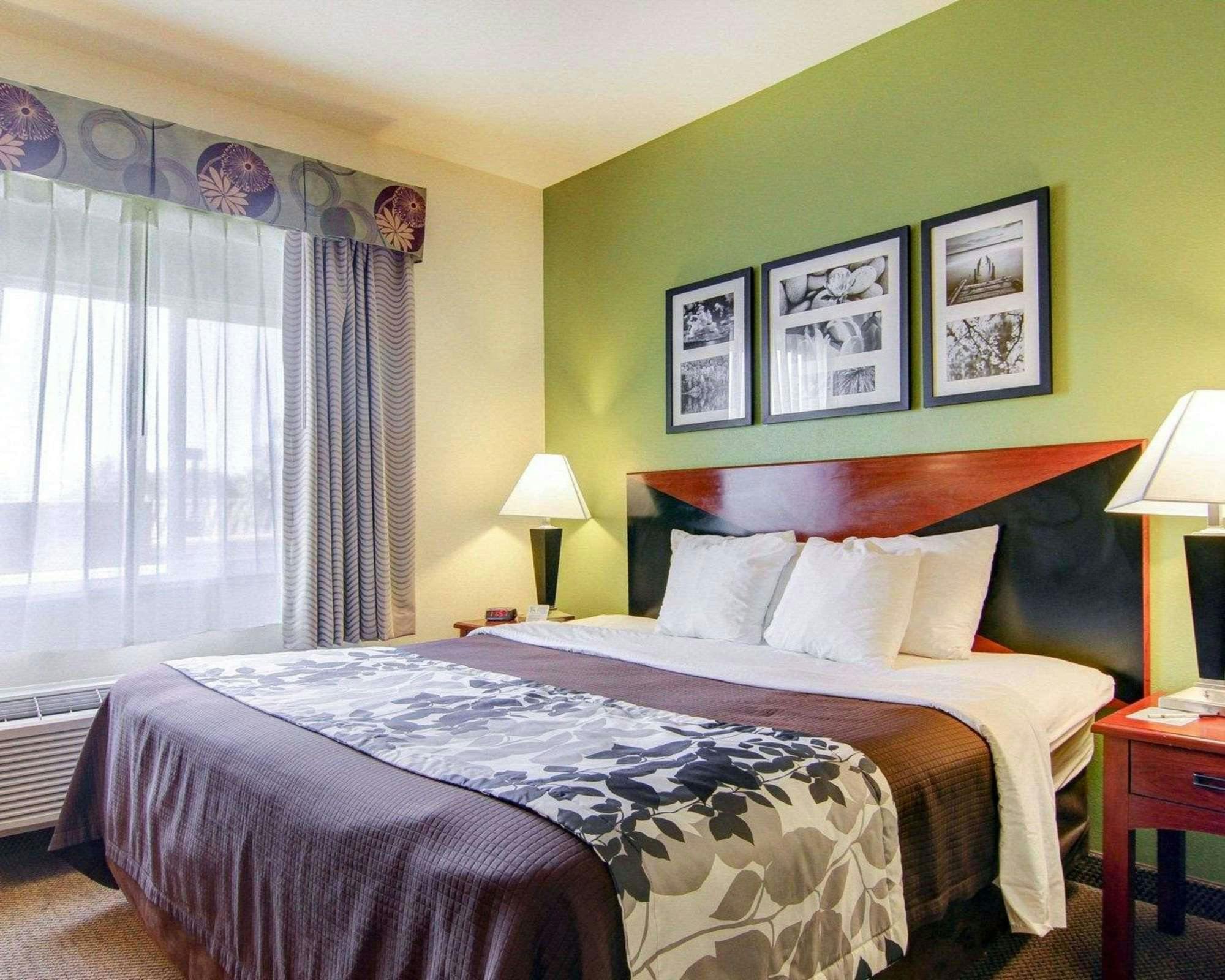 Hotel Sleep Inn & Suites Fort Stockton photo 1