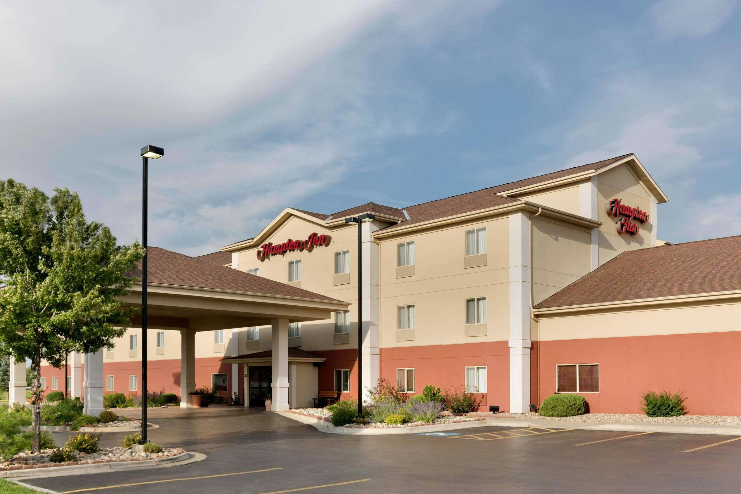 Summit Suites