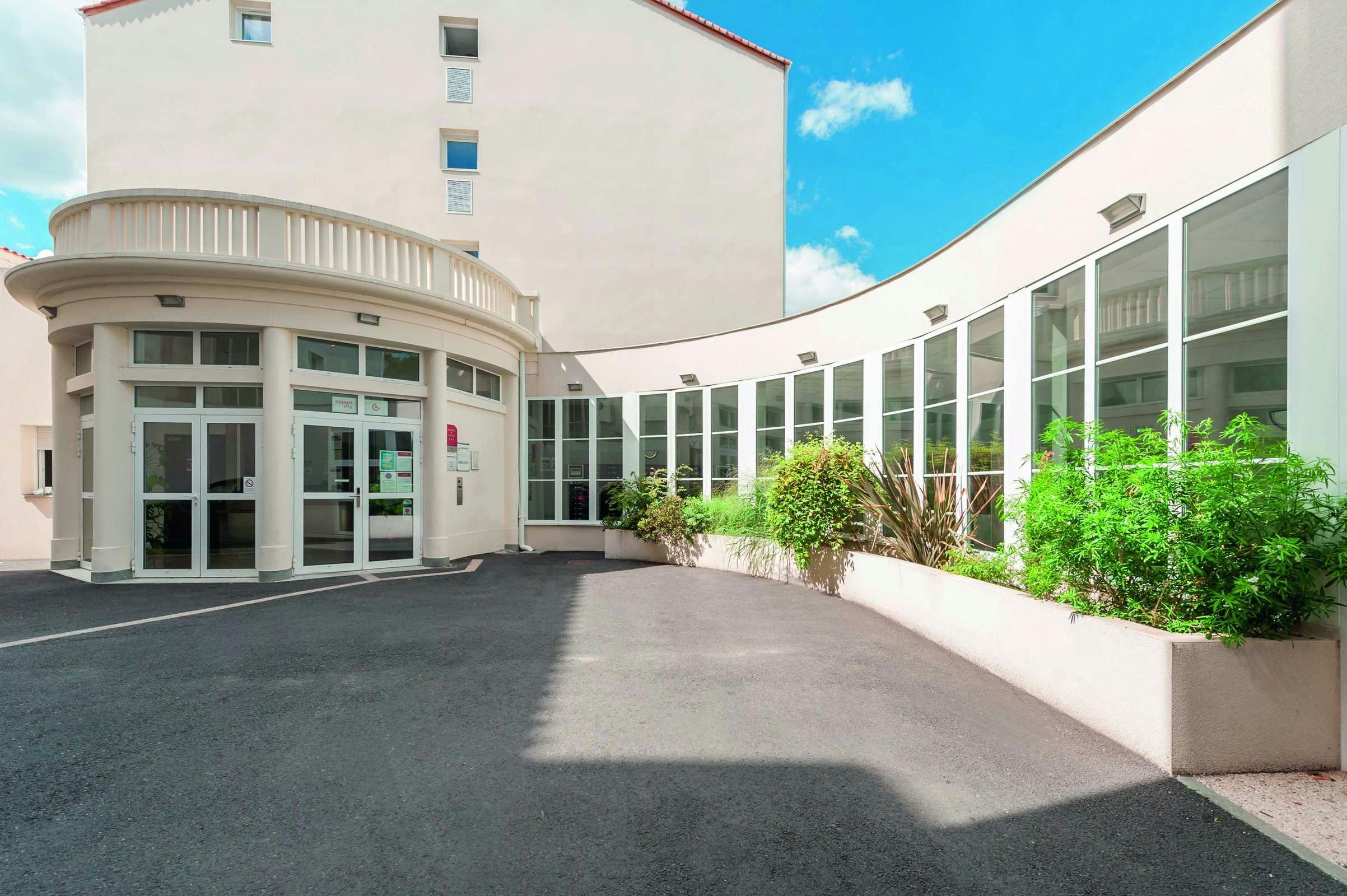 Hotel Appart'City Confort Niort Centre photo 4