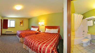 Hotel Suburban Studios near Panama City Beach photo 2