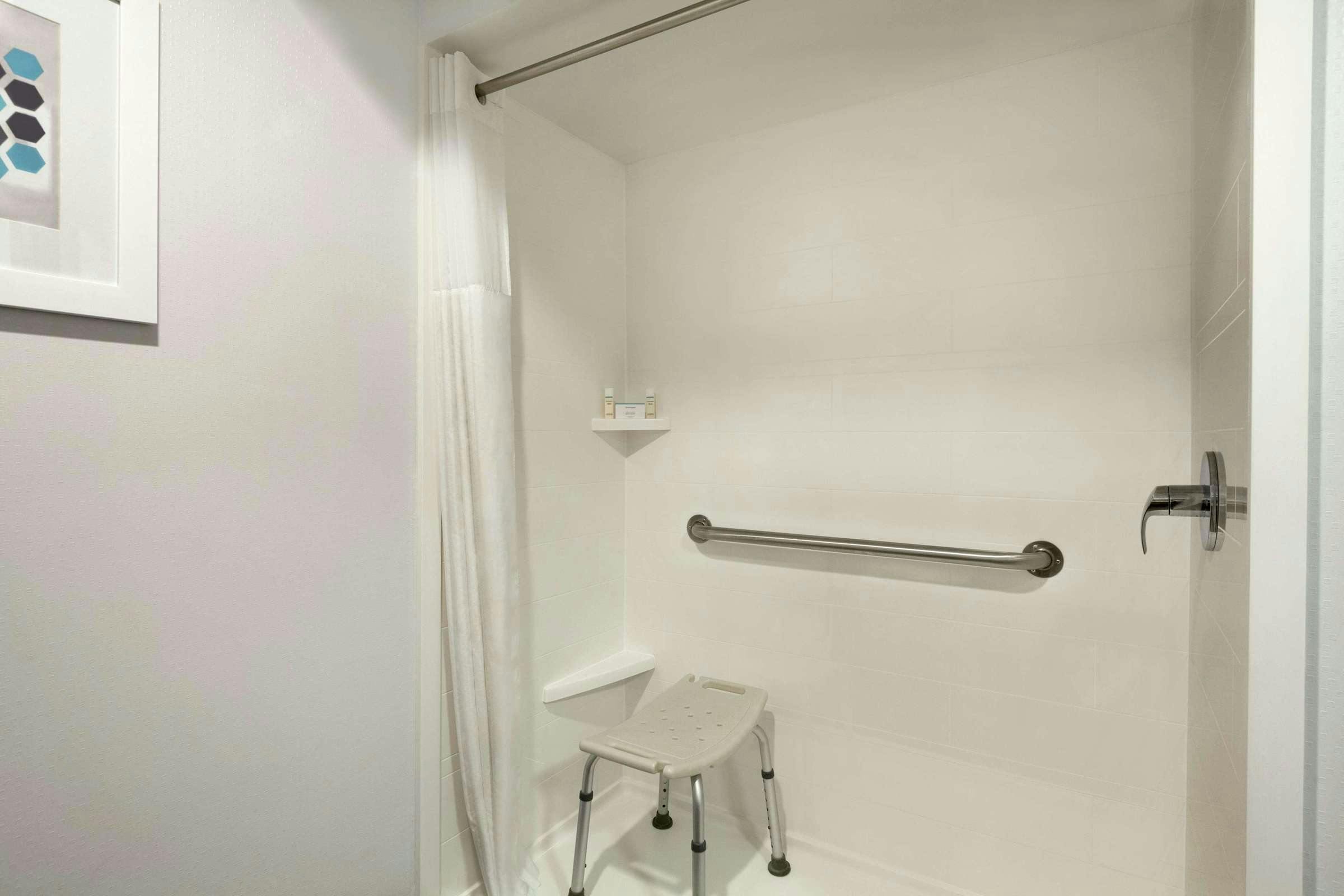 Hotel Hampton Inn Clackamas photo 5