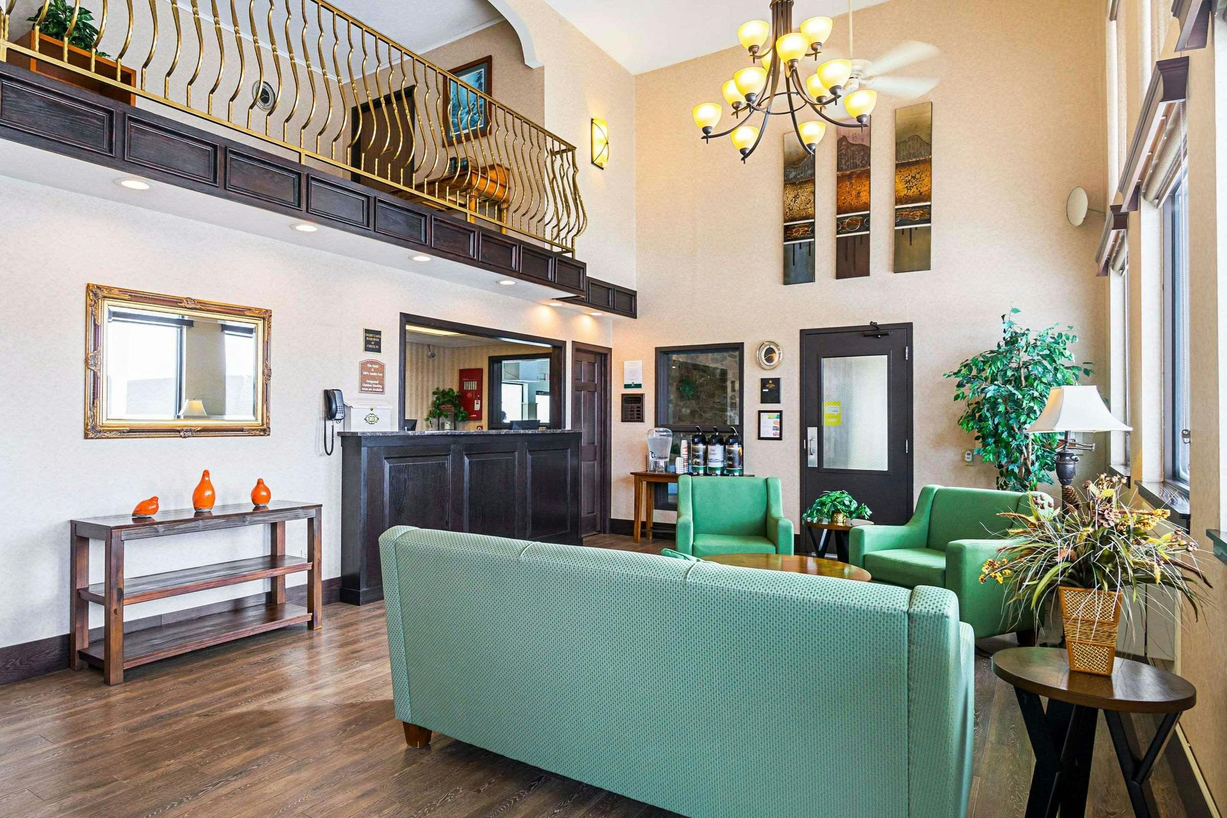 Hotel Travelodge by Wyndham Rapid City/Black Hills photo 5