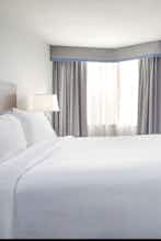 Hotel Holiday Inn Ottawa East photo 2
