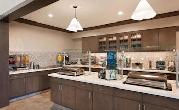 Homewood Suites by Hilton Gateway Hills Nashua