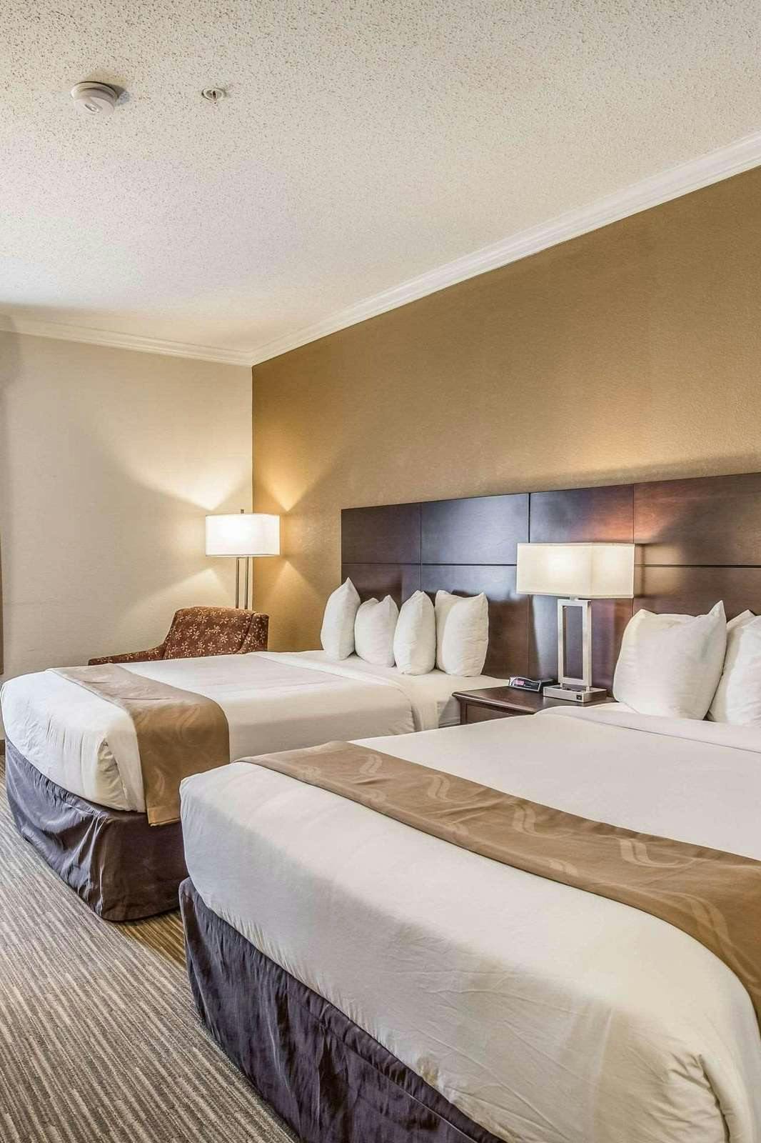 Hotel Quality Inn & Suites Seabrook - NASA - Kemah photo 3