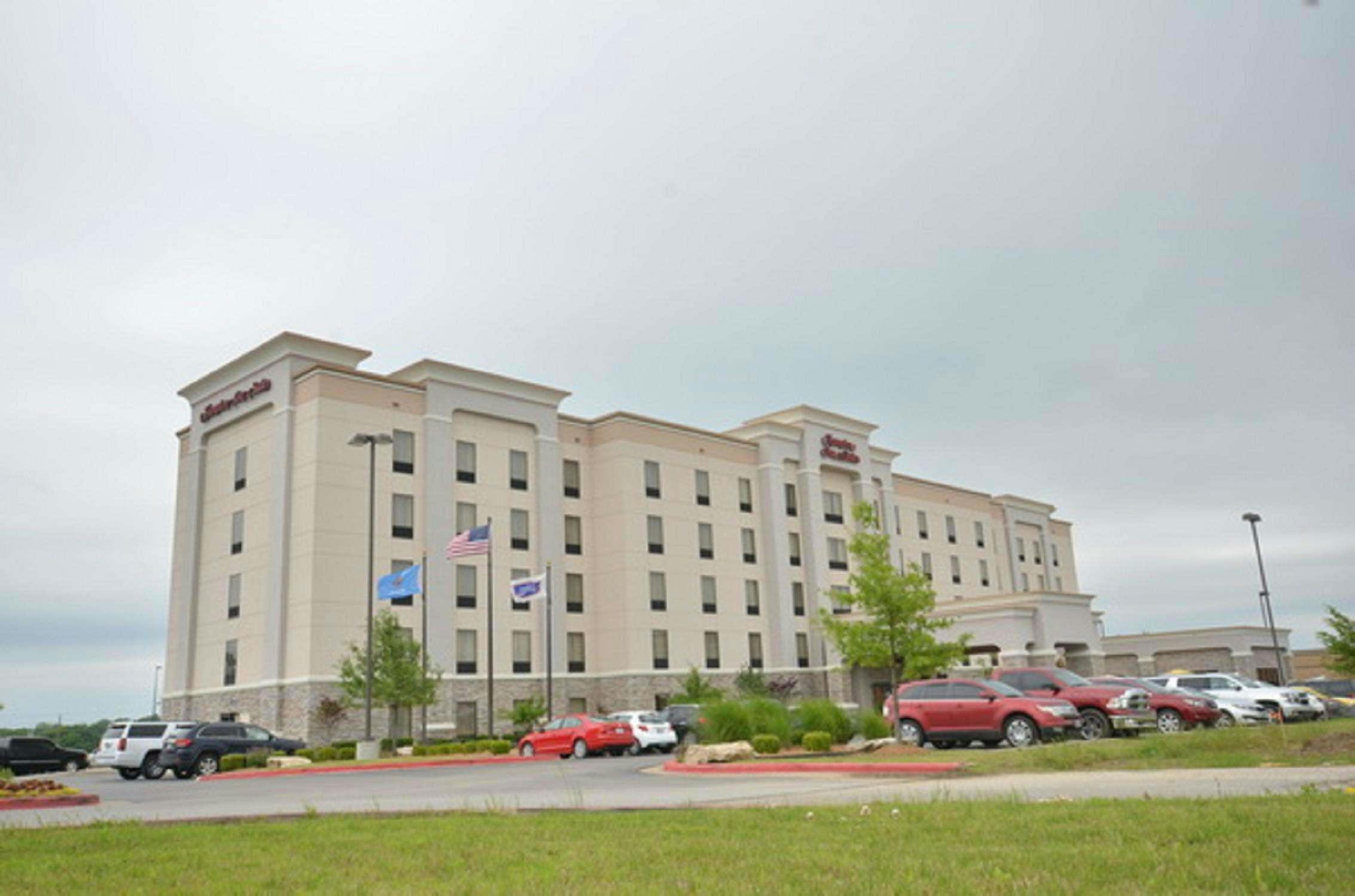 Hotel Hampton Inn And Suites Tulsa/Catoosa photo 2