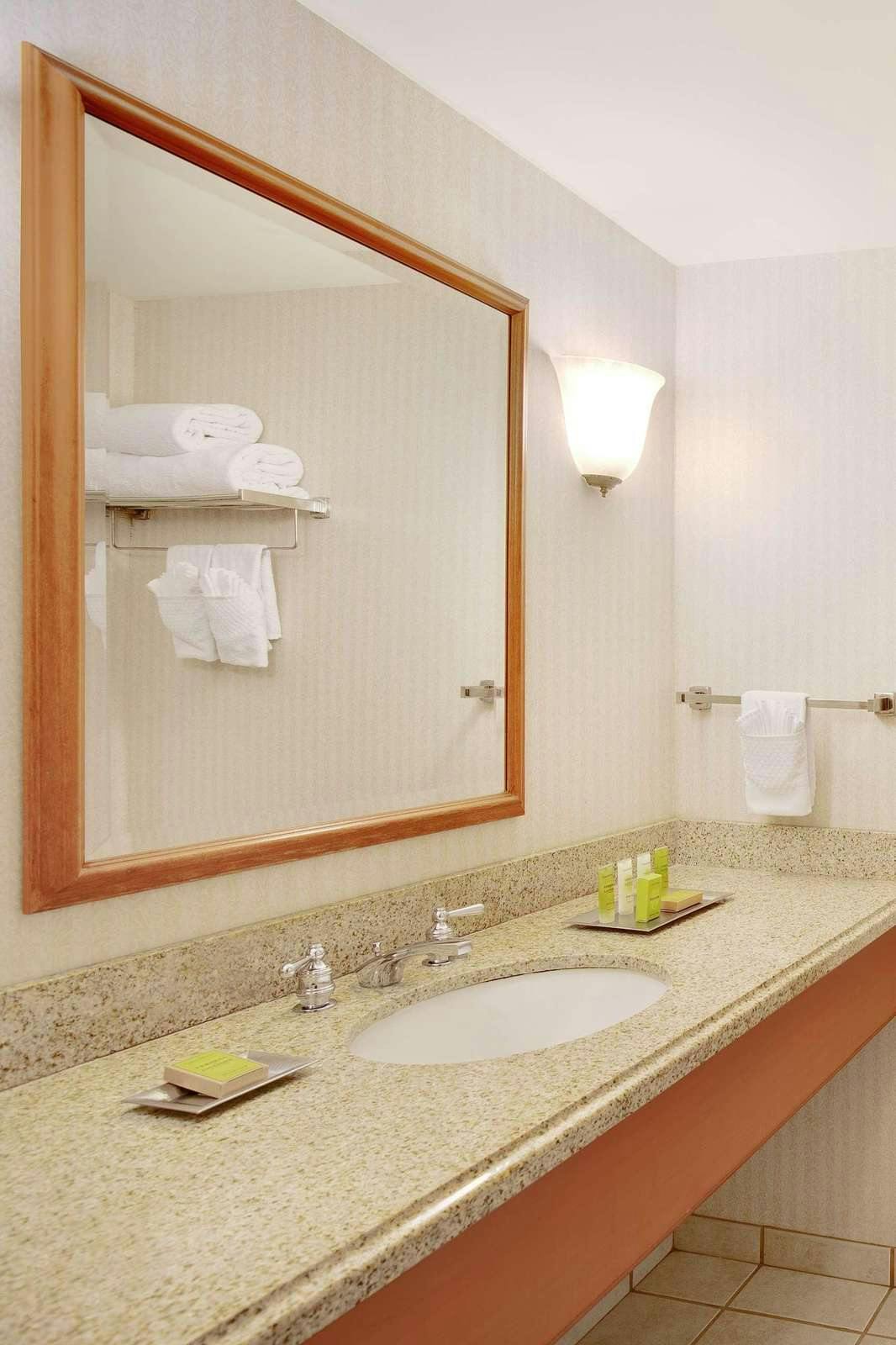 Hotel Hilton Seattle Airport & Conference Center photo 4