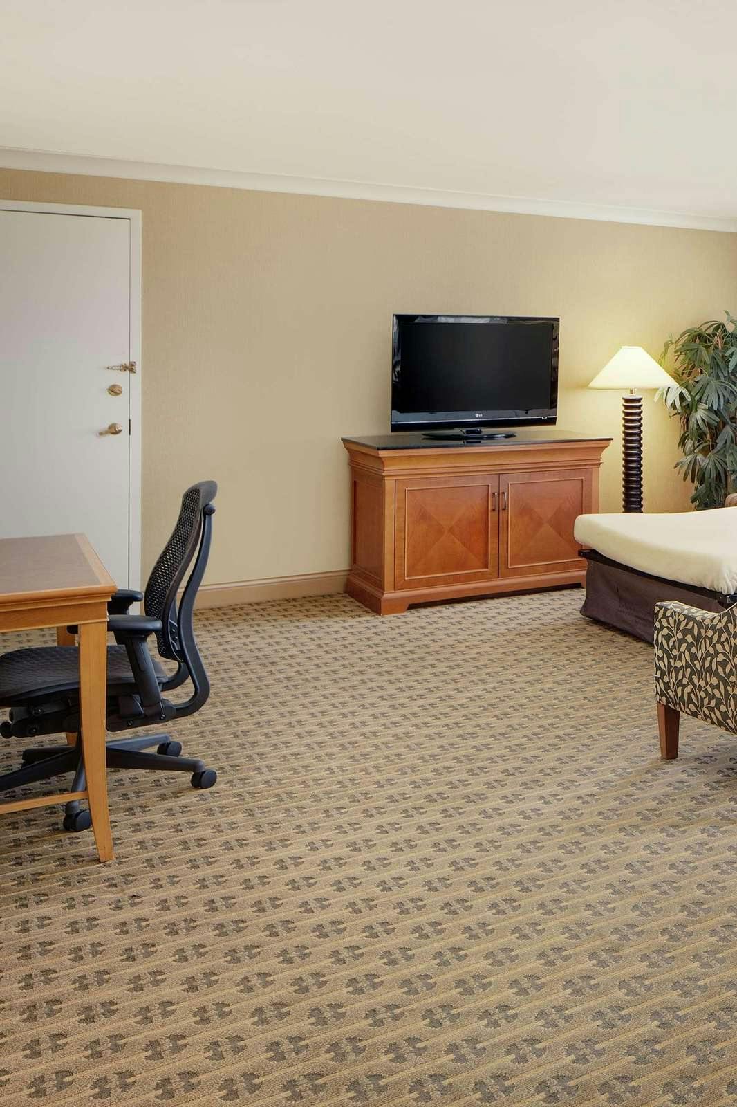 Hotel Hilton Seattle Airport & Conference Center photo 2