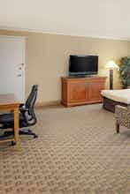Hotel Hilton Seattle Airport & Conference Center photo 2