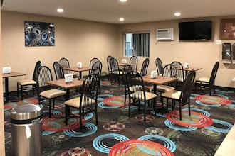 Hotel Econo Lodge La Crosse North photo 4