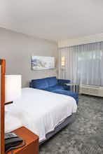 Hotel Courtyard Santa Ana Orange County photo 2