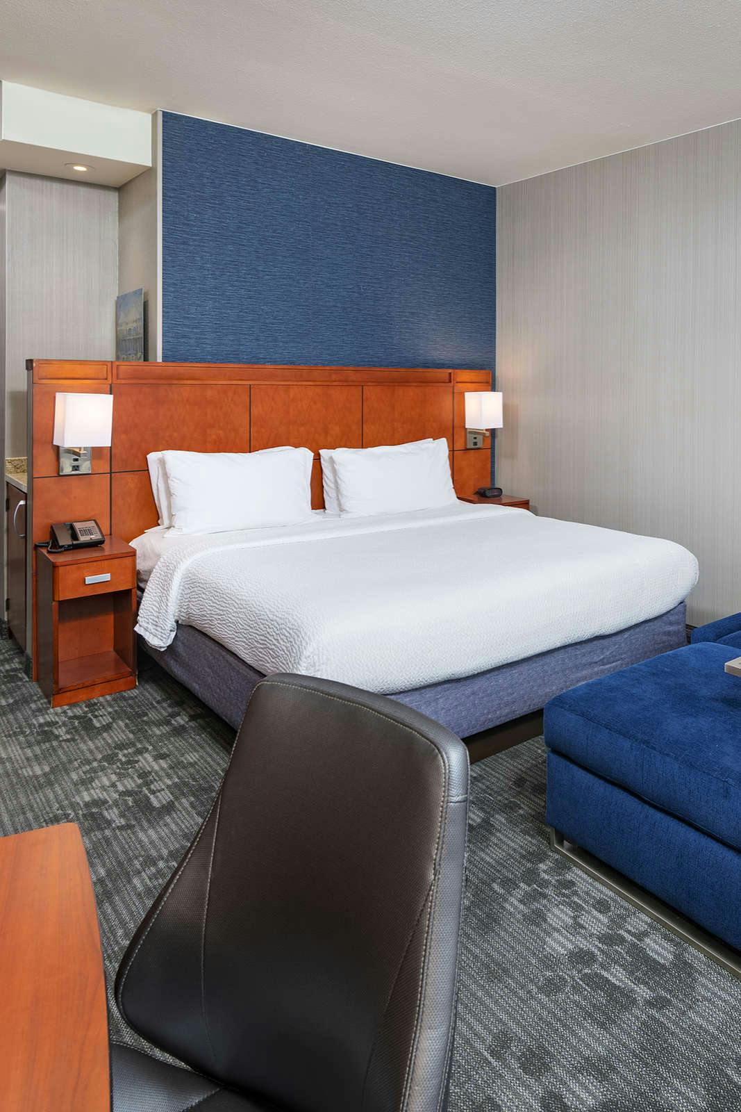 Hotel Courtyard Santa Ana Orange County photo 1