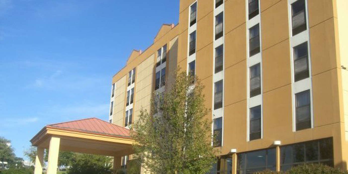Holiday Inn Express Omaha West