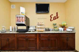 Hotel Comfort Inn & Suites Mason City - Clear Lake photo 3