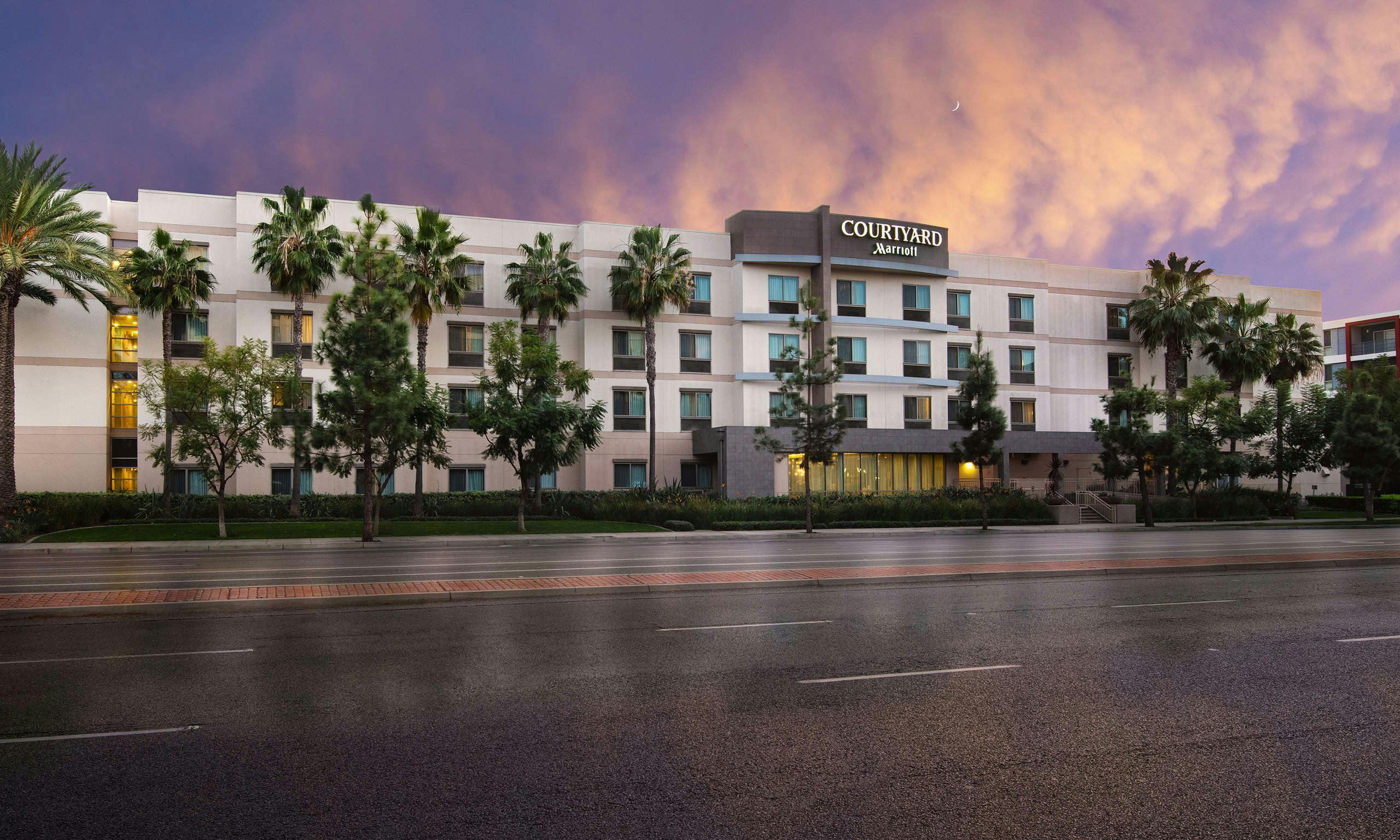 Courtyard Santa Ana Orange County