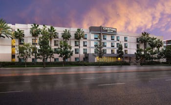 Courtyard Santa Ana Orange County