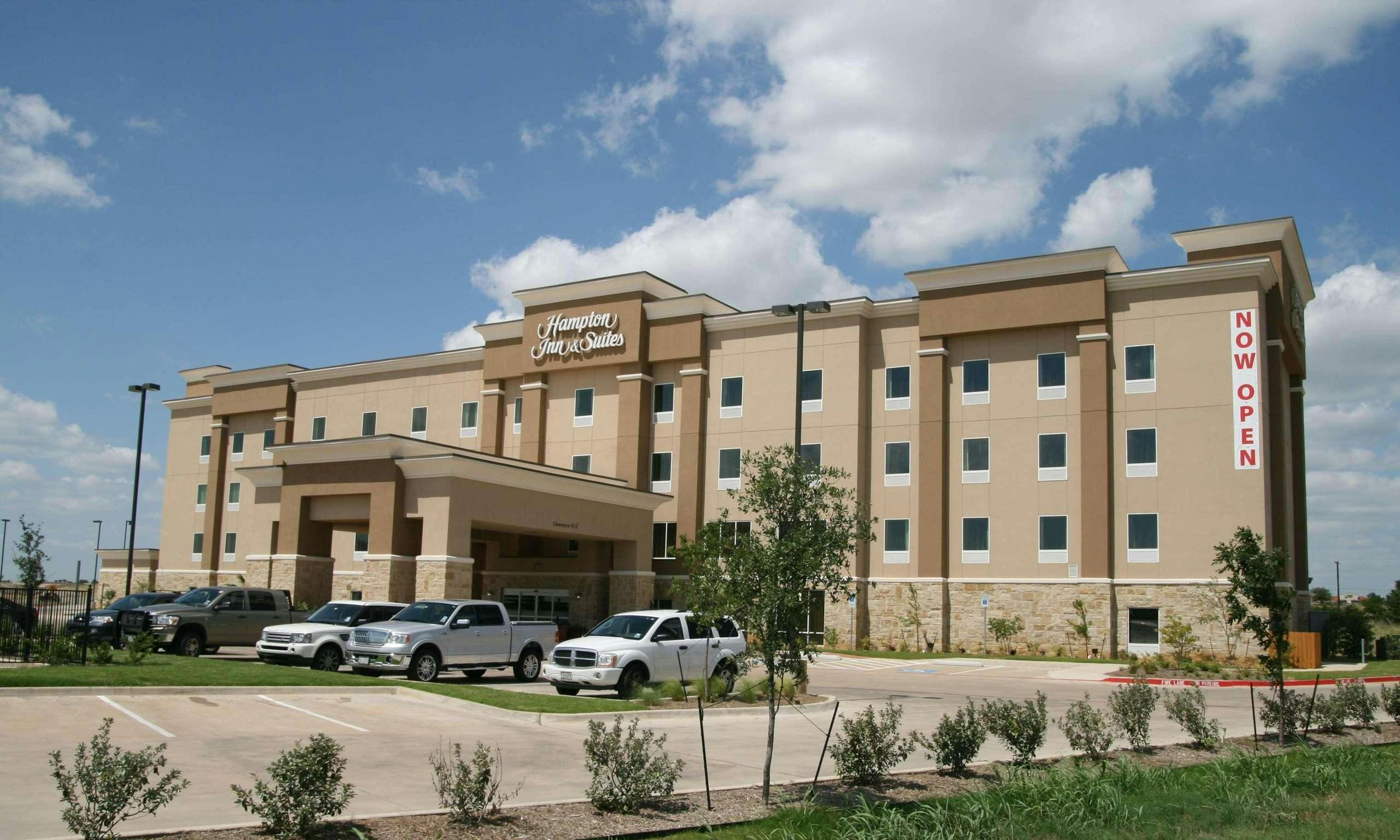 Hampton Inn & Suites Cleburne
