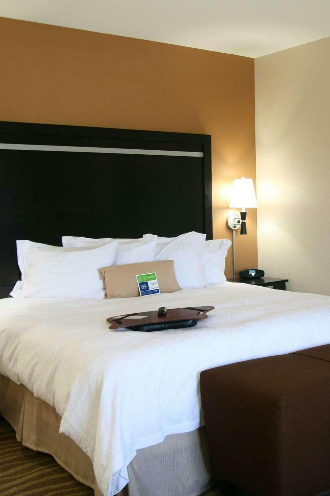 Hotel Hampton Inn & Suites Cleburne photo 2