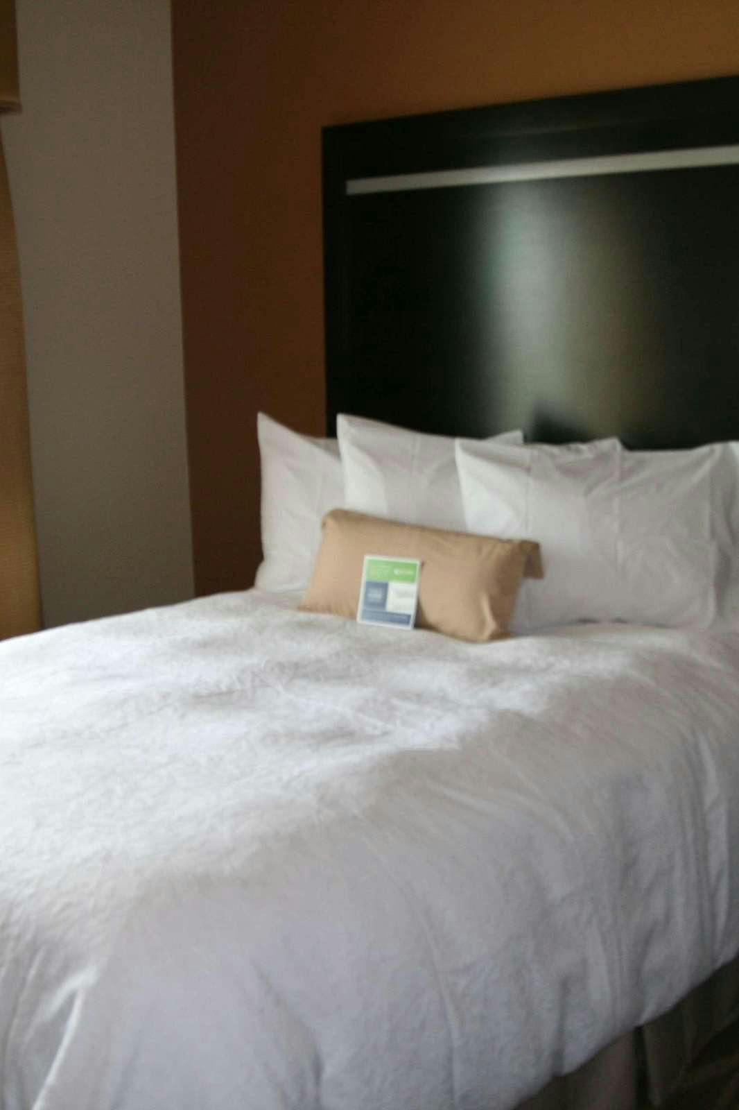 Hotel Hampton Inn & Suites Cleburne photo 1