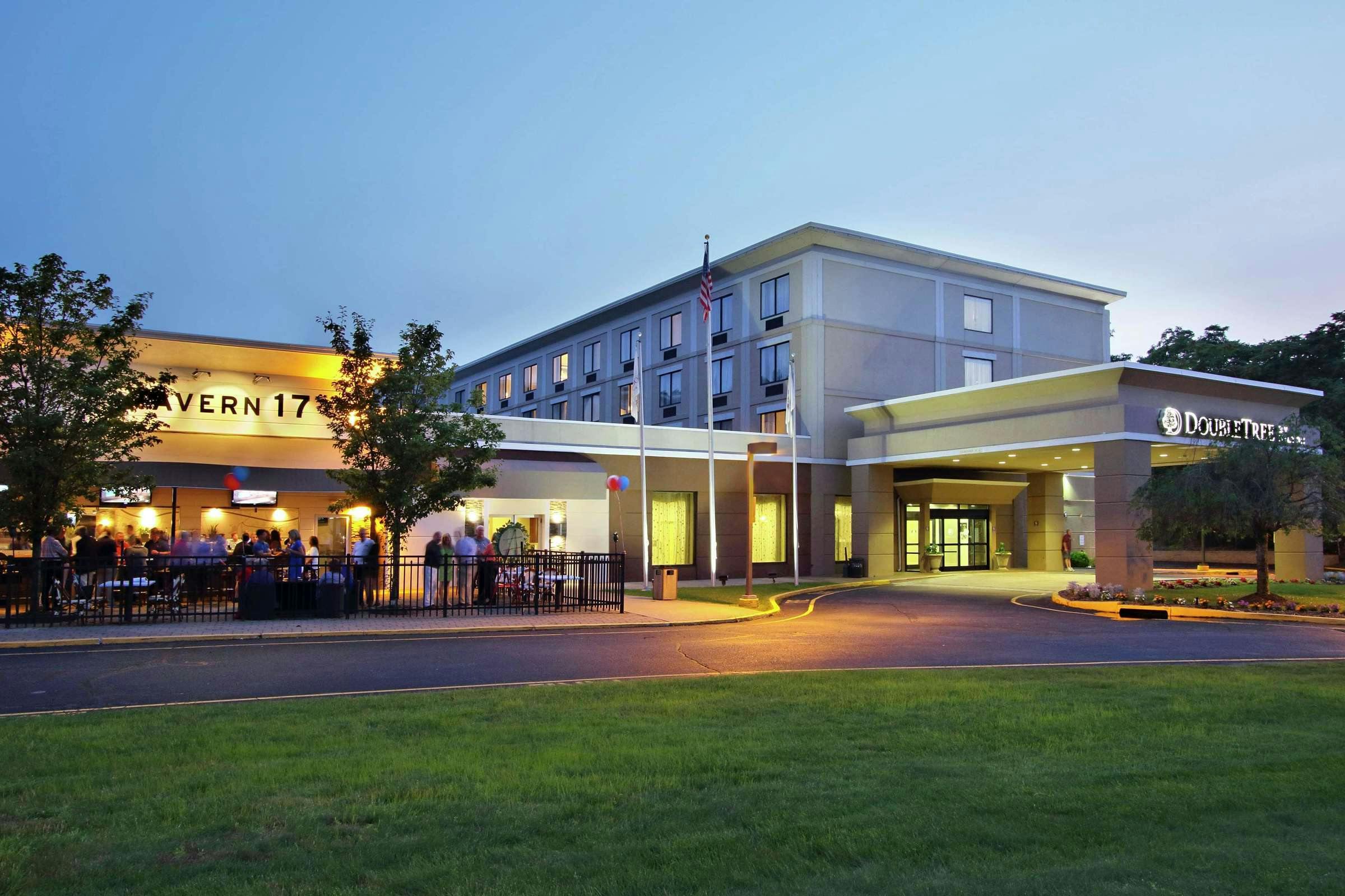 Hotel Doubletree By Hilton Mahwah photo 1