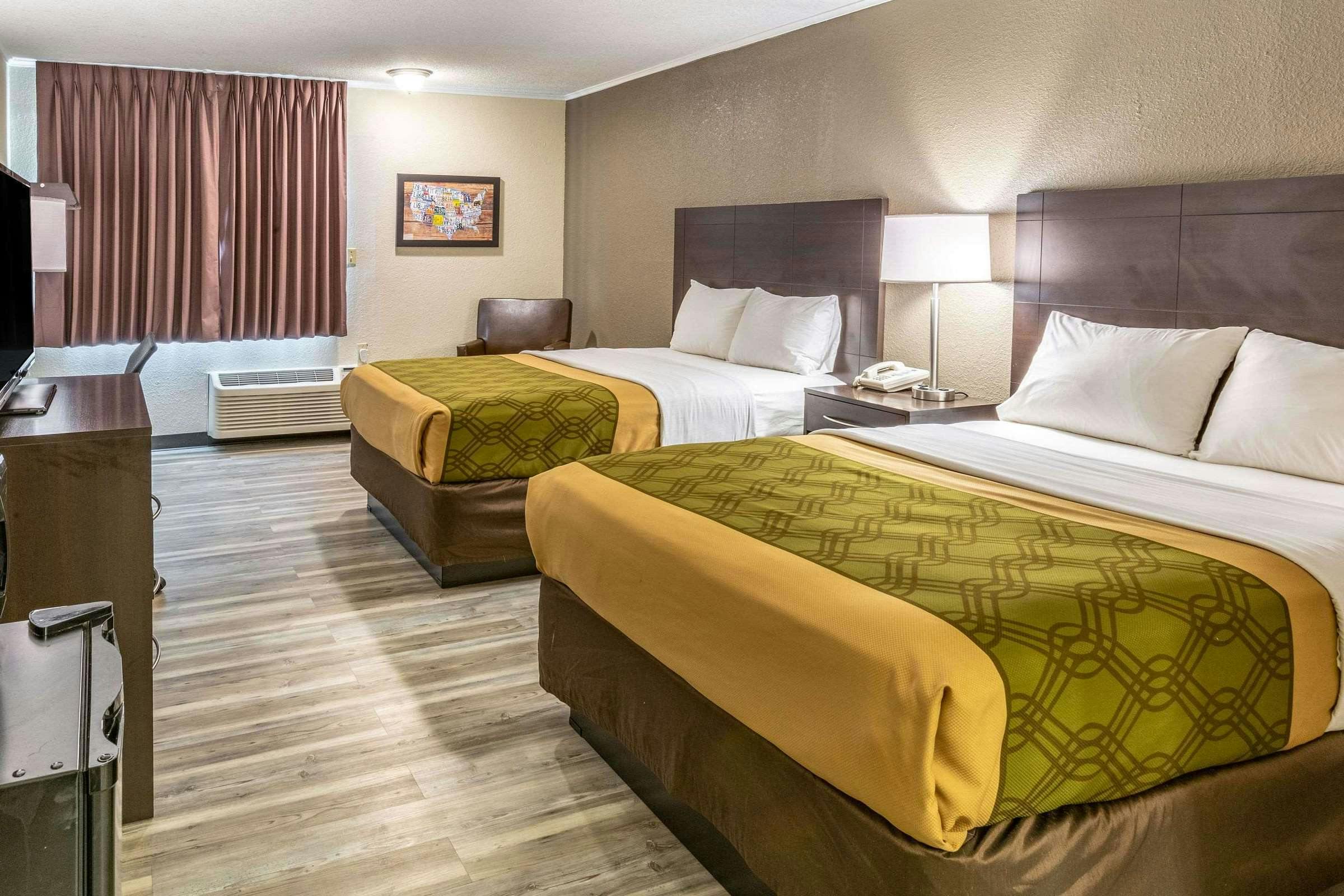 Hotel Econo Lodge Inn & Suites Newton photo 2