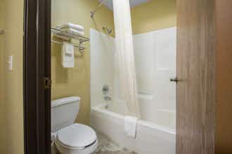 Hotel Quality Inn & Suites Sun Prairie Madison East photo 2