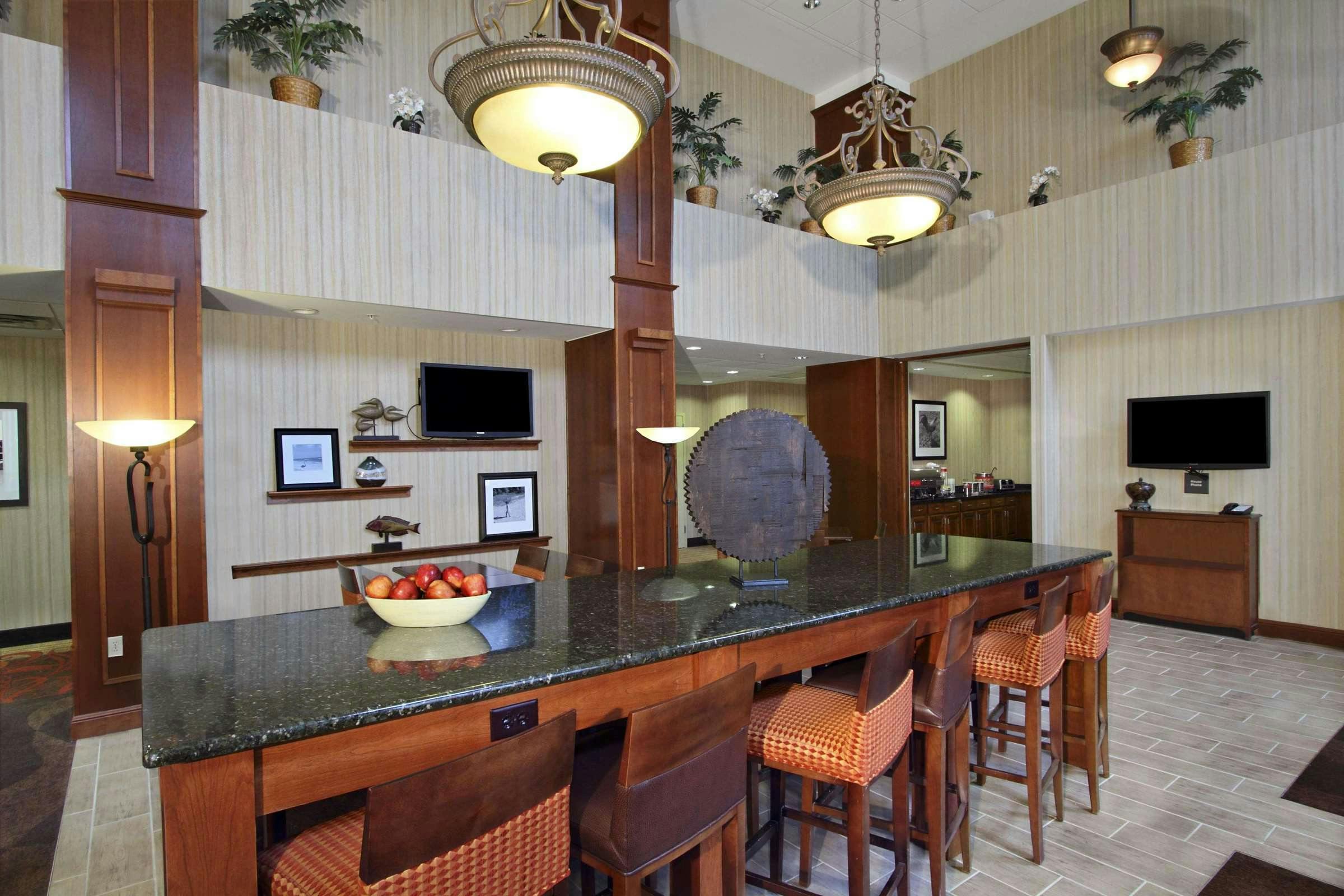 Hotel Hampton Inn & Suites Exmore - Eastern Shore photo 2