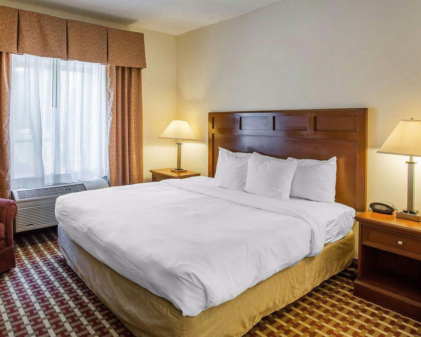 Hotel Quality Suites Paducah KY photo 3