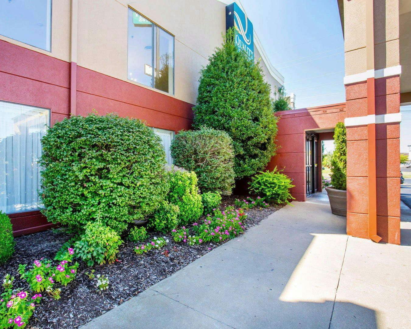 Hotel Quality Suites Paducah KY photo 2