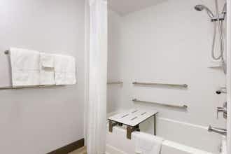 Hotel Hampton Inn Dover photo 5