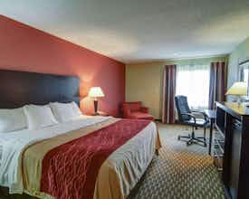 Hotel Quality Inn & Suites Pine Bluff, AR photo 2